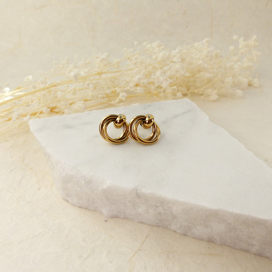 Goldene Knoten-Ohrringe