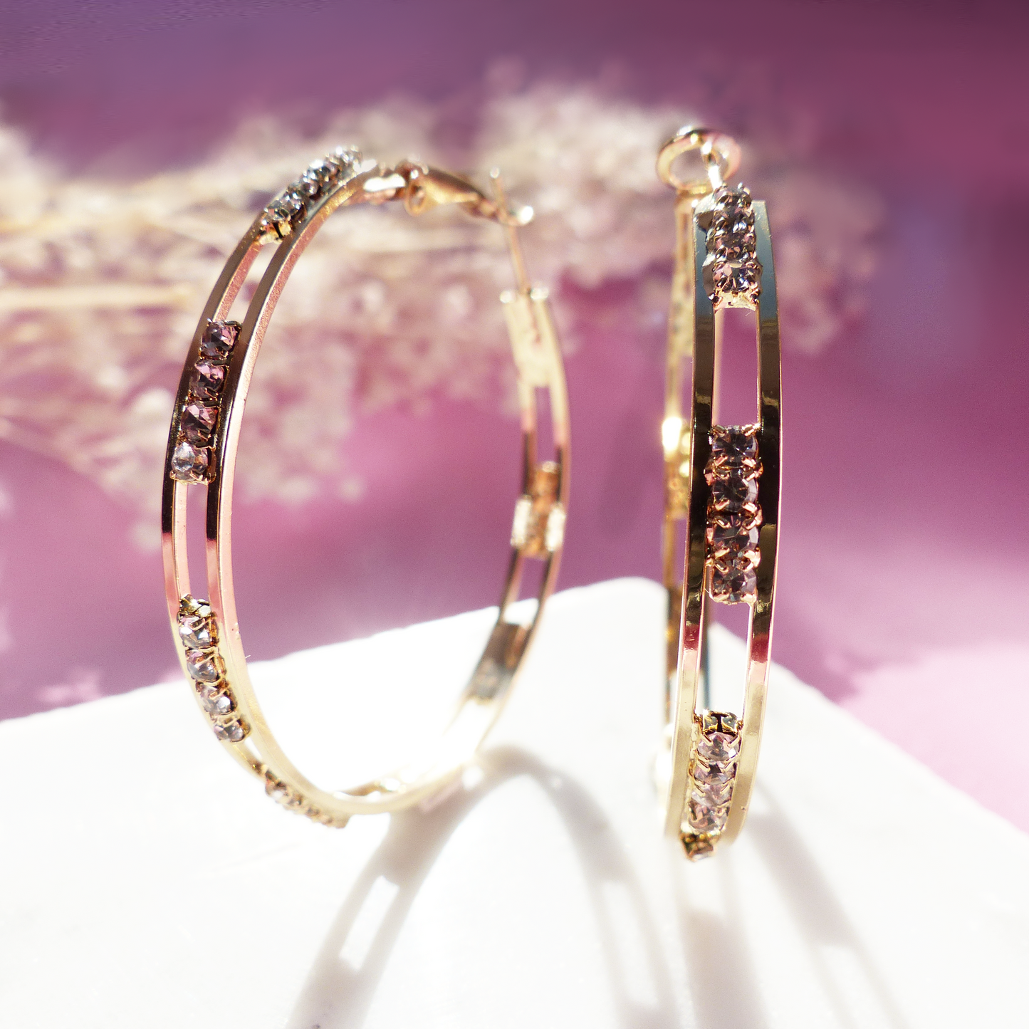 Goldene Y2K Creolen mit Strass