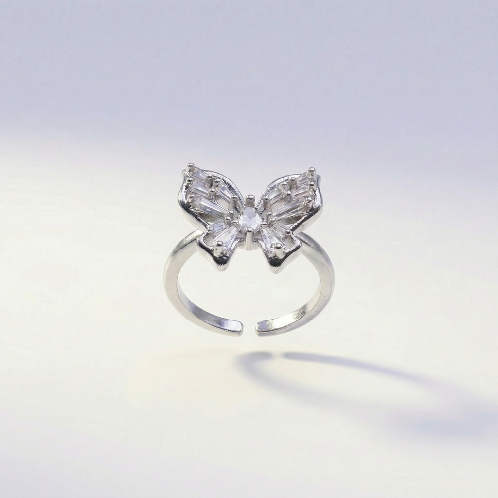 Funkelnder Schmetterling Ring