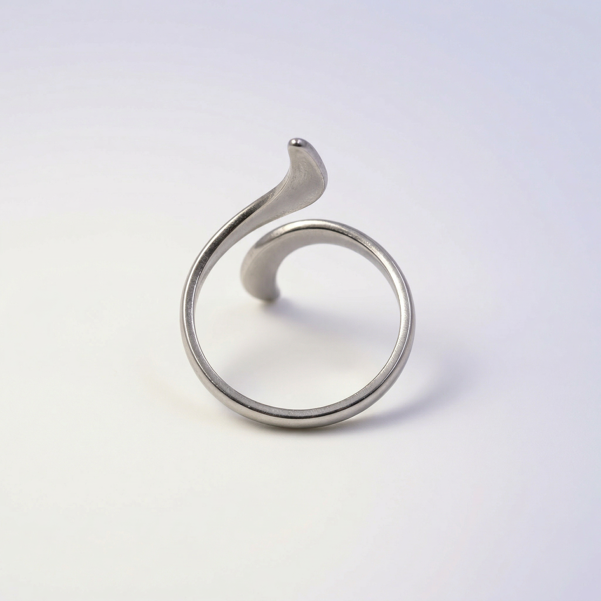 Geschwungener Tide Cuff Ring