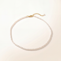 Weiße Perlenkette Choker