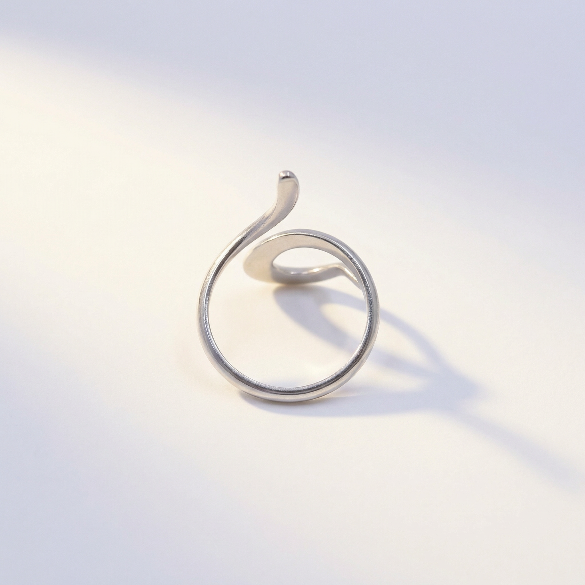 Geschwungener High Tide Ring