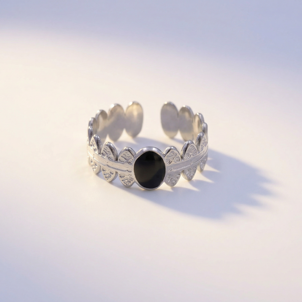 Schwarzer Oval Ring