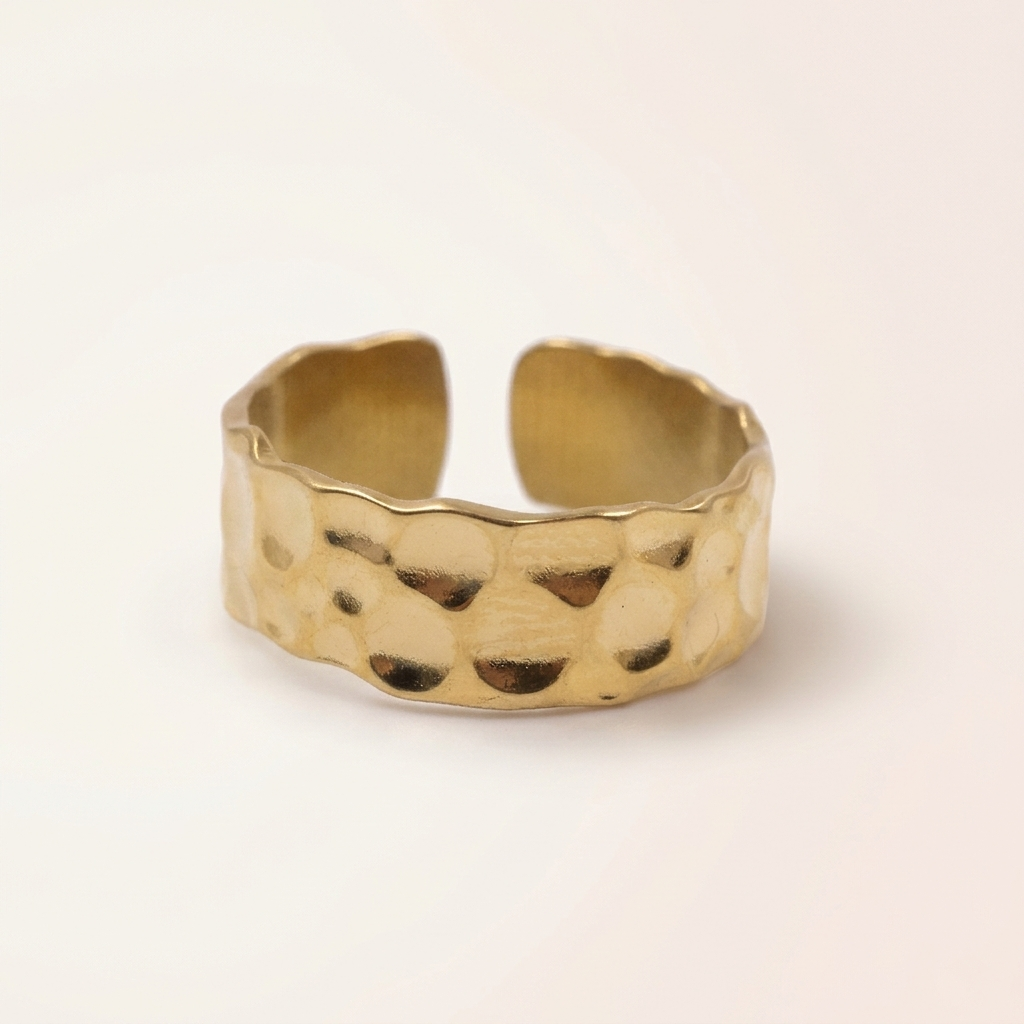 Gehämmerter Struktur Ring