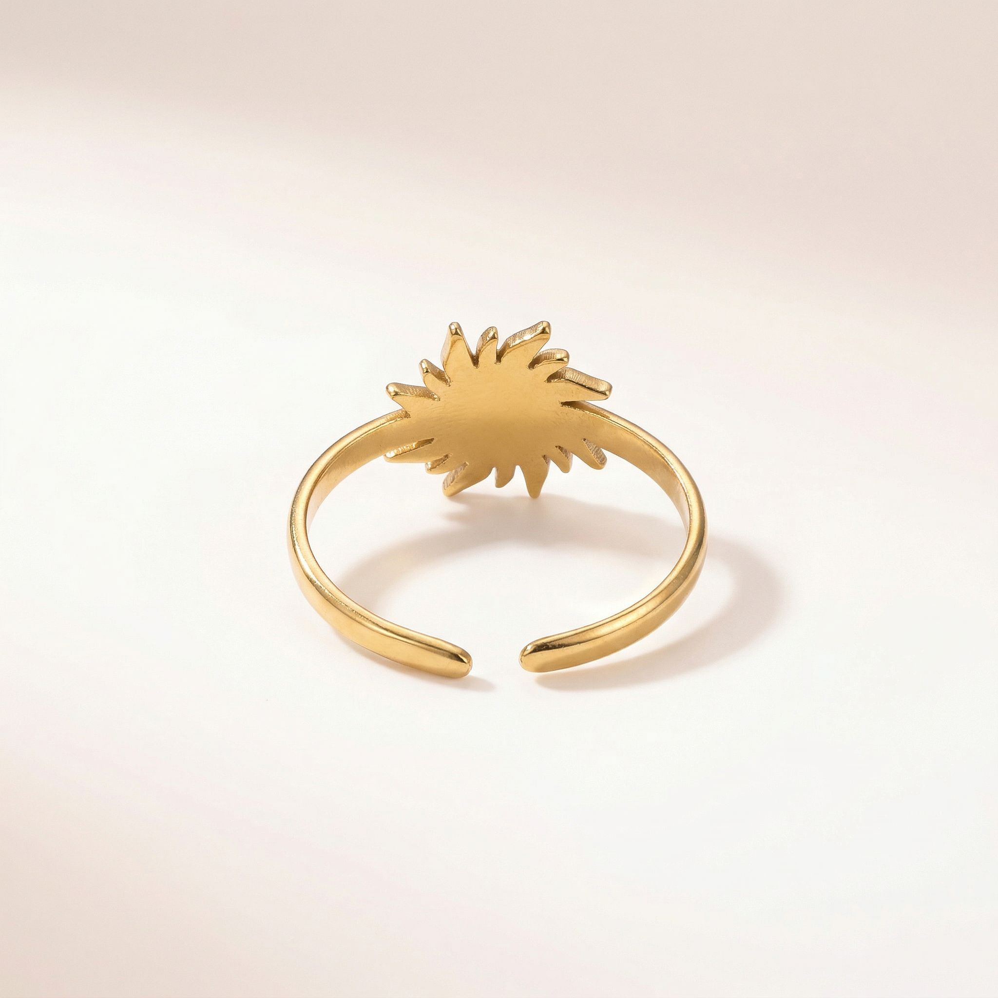 Sonne mit Stein Ring