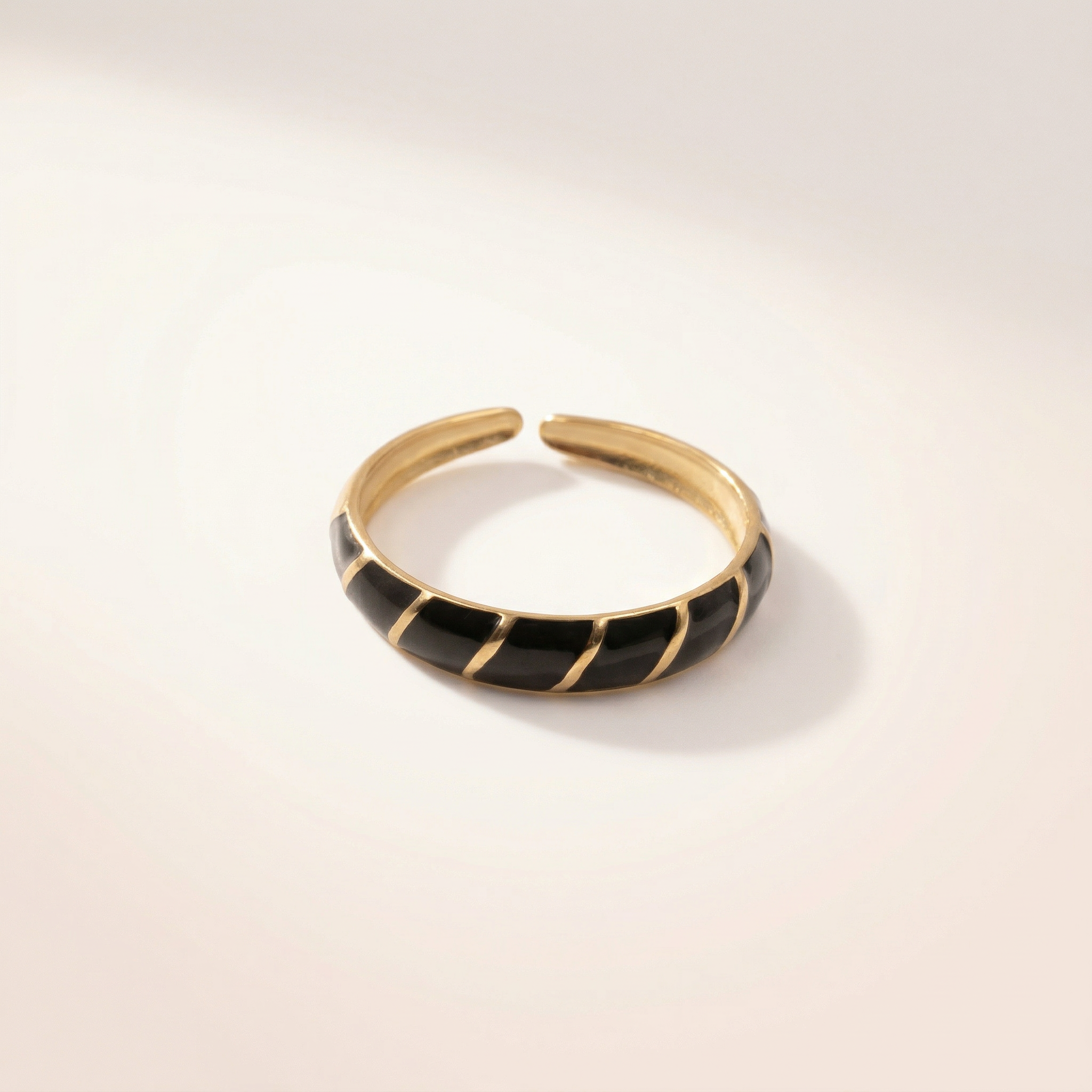 Schwarz Gold Gedrehter Ring