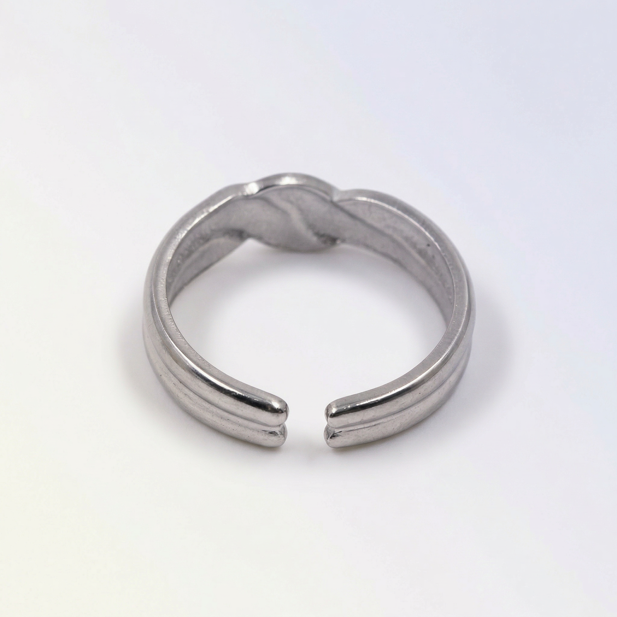 Knoten Cuff Ring