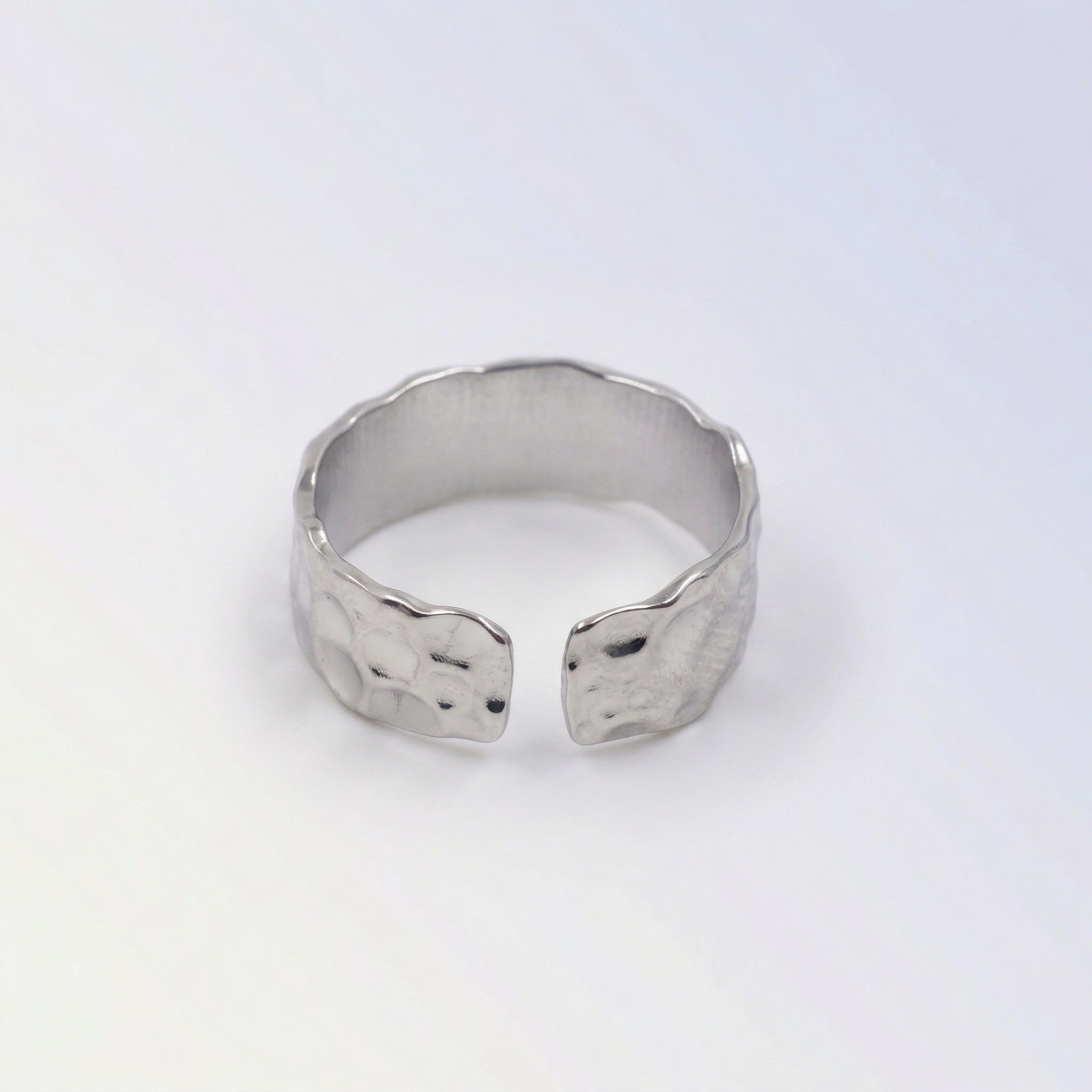 Gehämmerter Struktur Ring