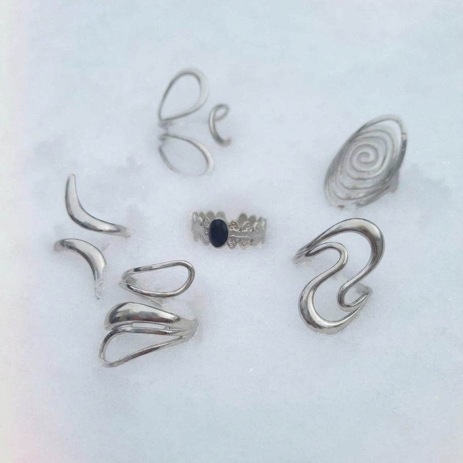 Schwarzer Oval Ring