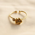 Rosen Ring Kristallstein