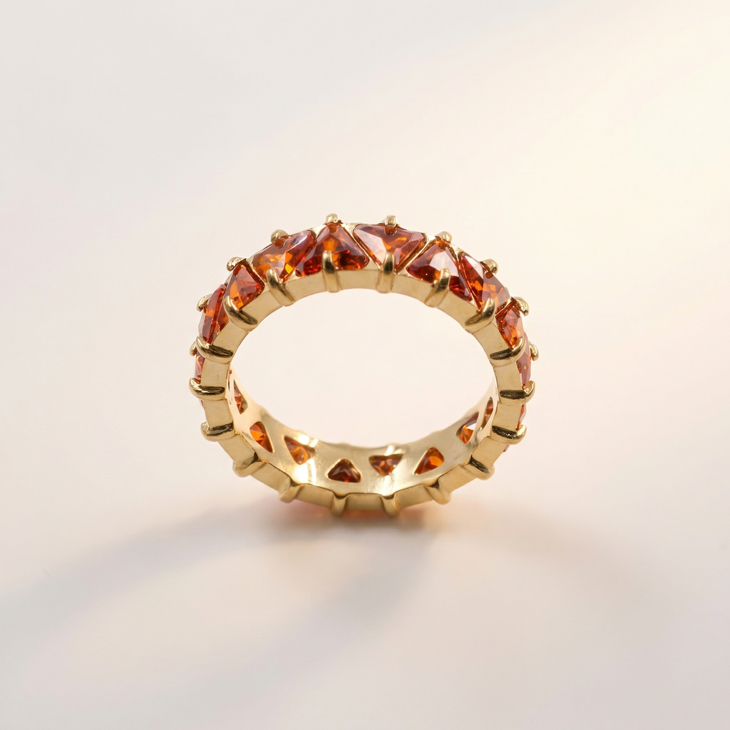 Strahlender Amberfarbener Eternity Ring