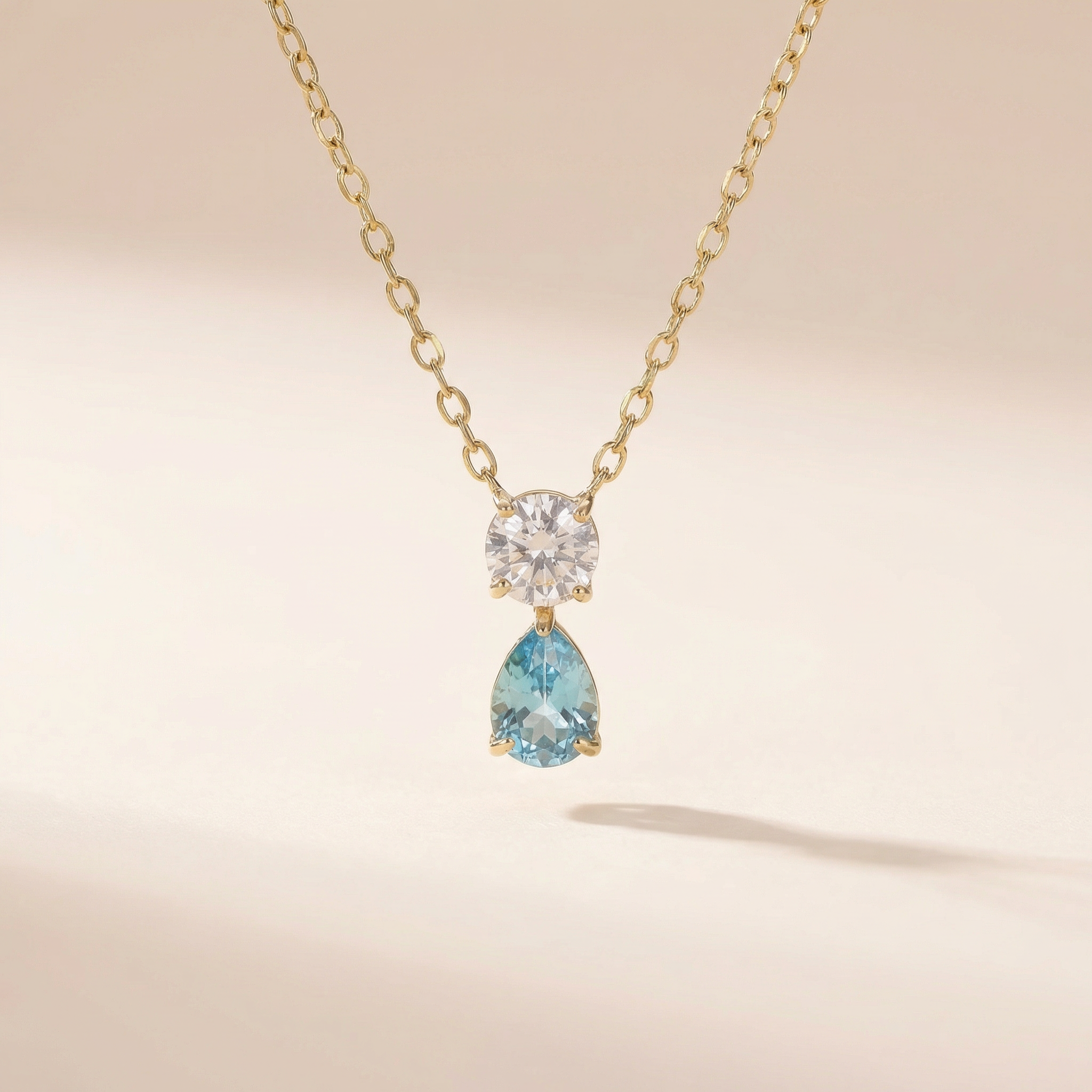 Blauer Kristalltropfen Kette
