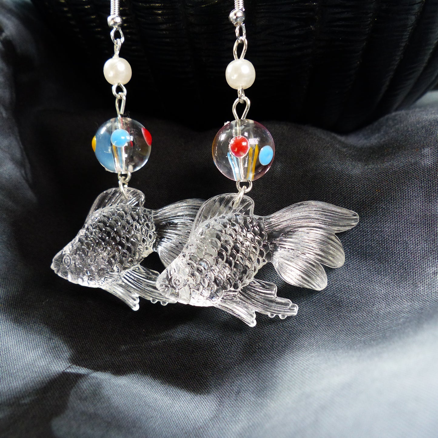Transparente Fisch Ohrhänger 90er Jahre