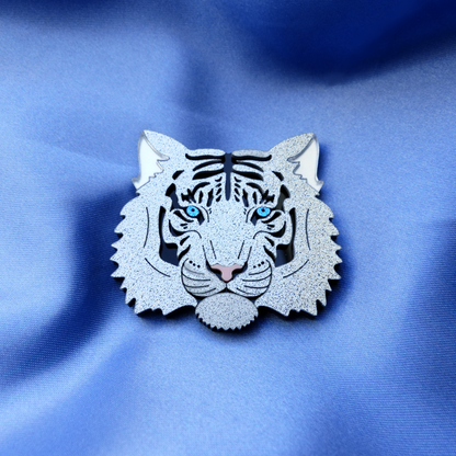 Tiger Brosche – Silber mit Blauen Augen