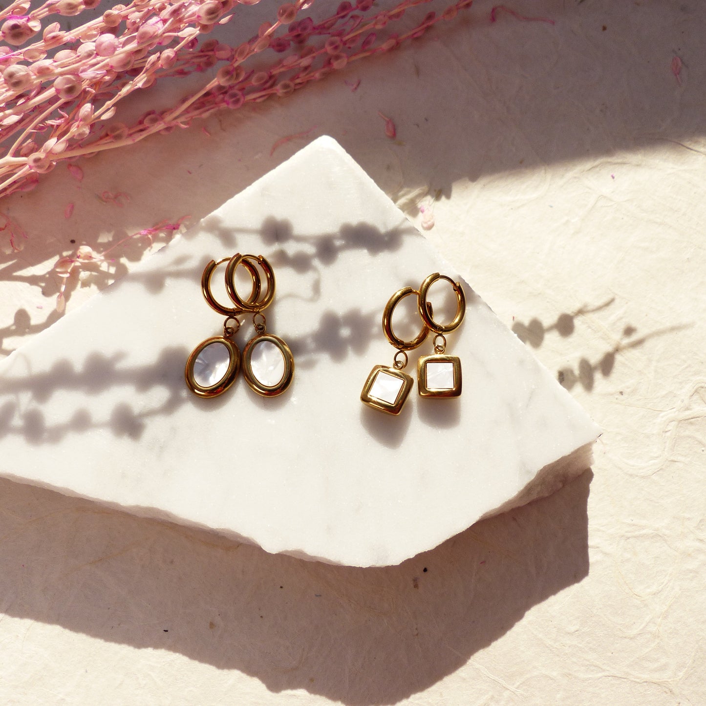 Perlmutt-Anhänger aus vergoldetem Edelstahl