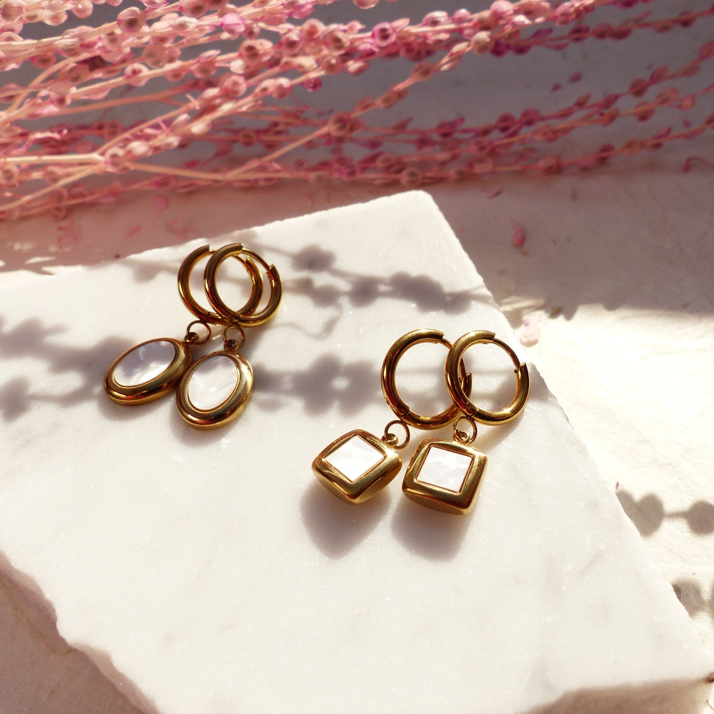 Perlmutt-Anhänger aus vergoldetem Edelstahl