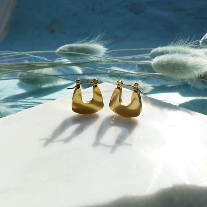 Minimalistischen Bogen-Ohrringe aus Edelstahl