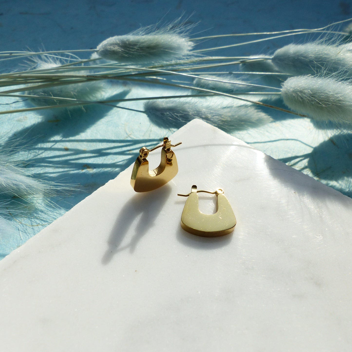 Minimalistischen Bogen-Ohrringe aus Edelstahl