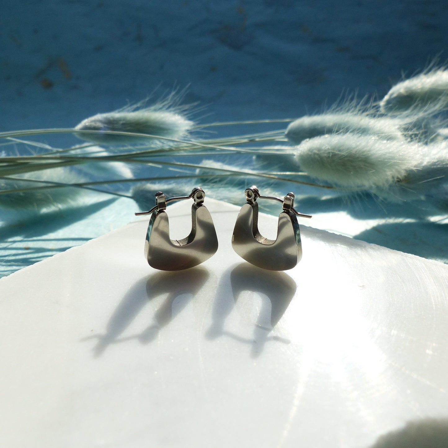 Minimalistischen Bogen-Ohrringe aus Edelstahl