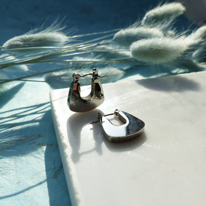 Minimalistischen Bogen-Ohrringe aus Edelstahl